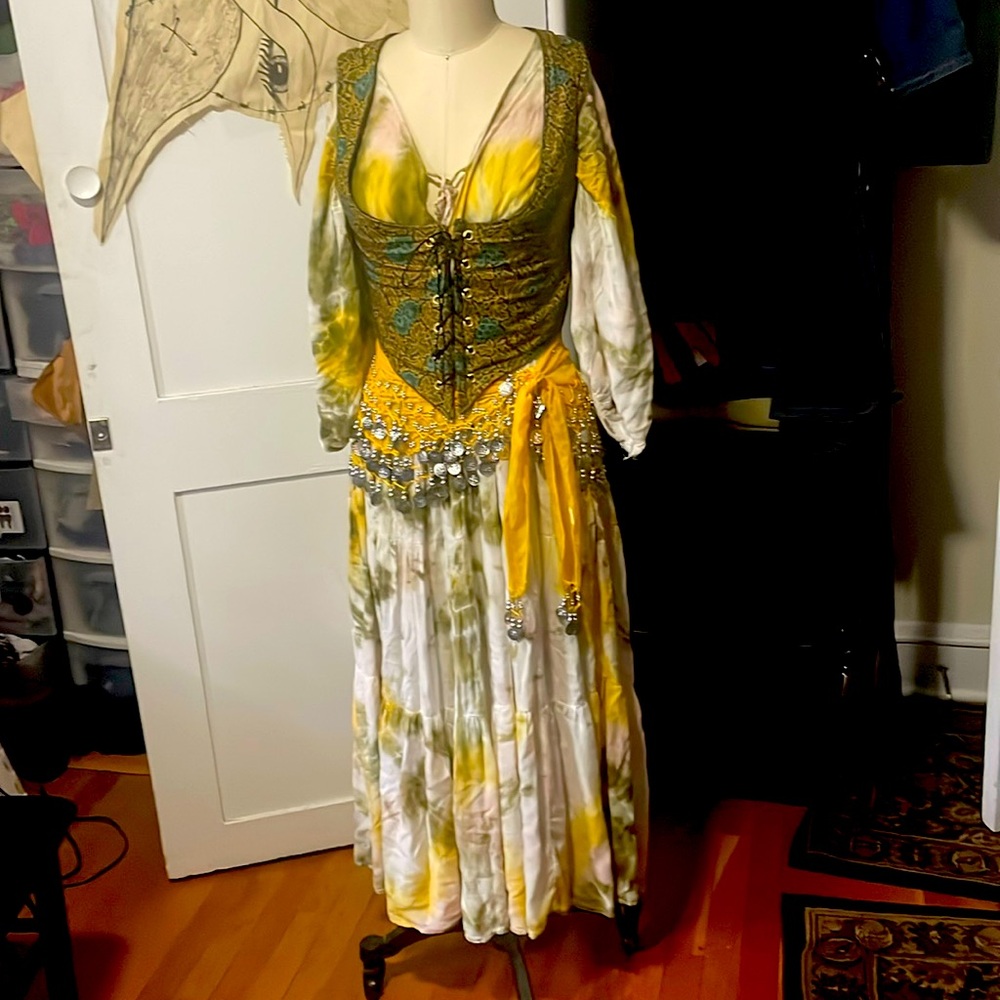 OS  3pc.Ren Fair Costume w/reversible color-way.